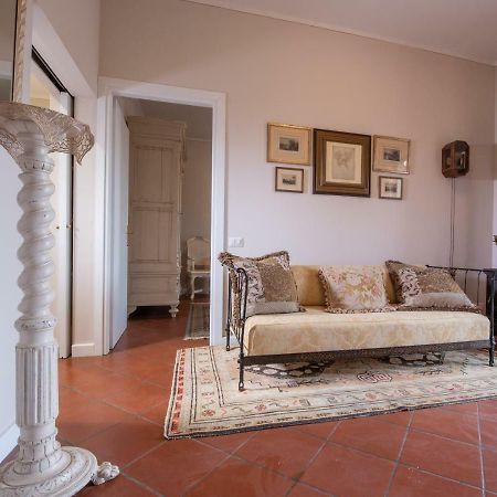 Agriturismo Casale Ugolini Монтеспертоли Екстериор снимка